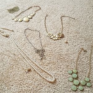 Assorted jewelry bundle 7 pieces!